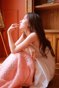 女大学生的美发室